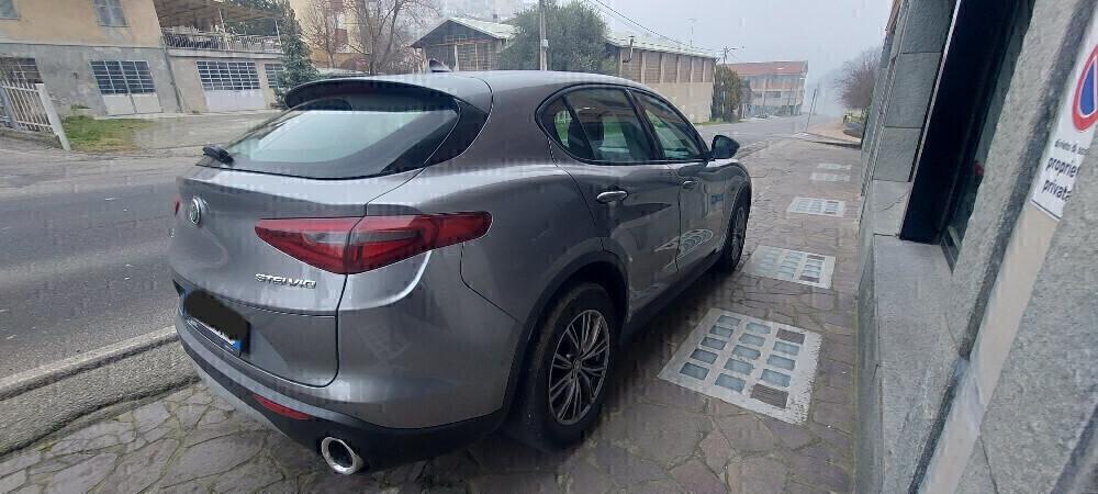 Alfa Romeo Stelvio 2.2 Turbodiesel 210 CV AT8 Q4 Executive