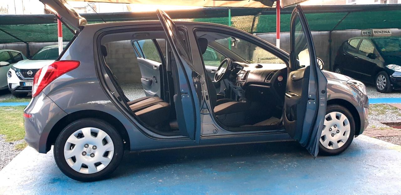 HYUNDAI IX20 1.2 BENZINA 49 MILA KM. OK NEOPATENTATI