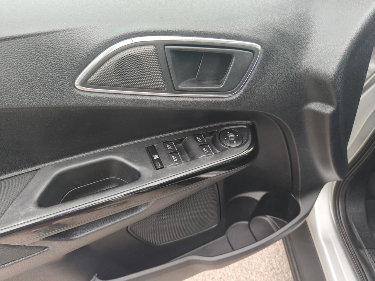 Ford B-Max 1.6 TDCi Titanium gancioTraino