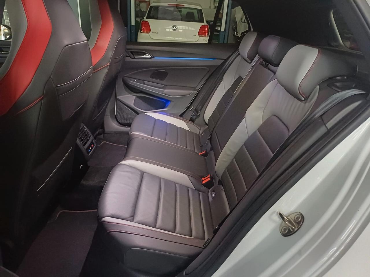 Volkswagen Golf GTI 2.0 TSI DSG 245cv Performance