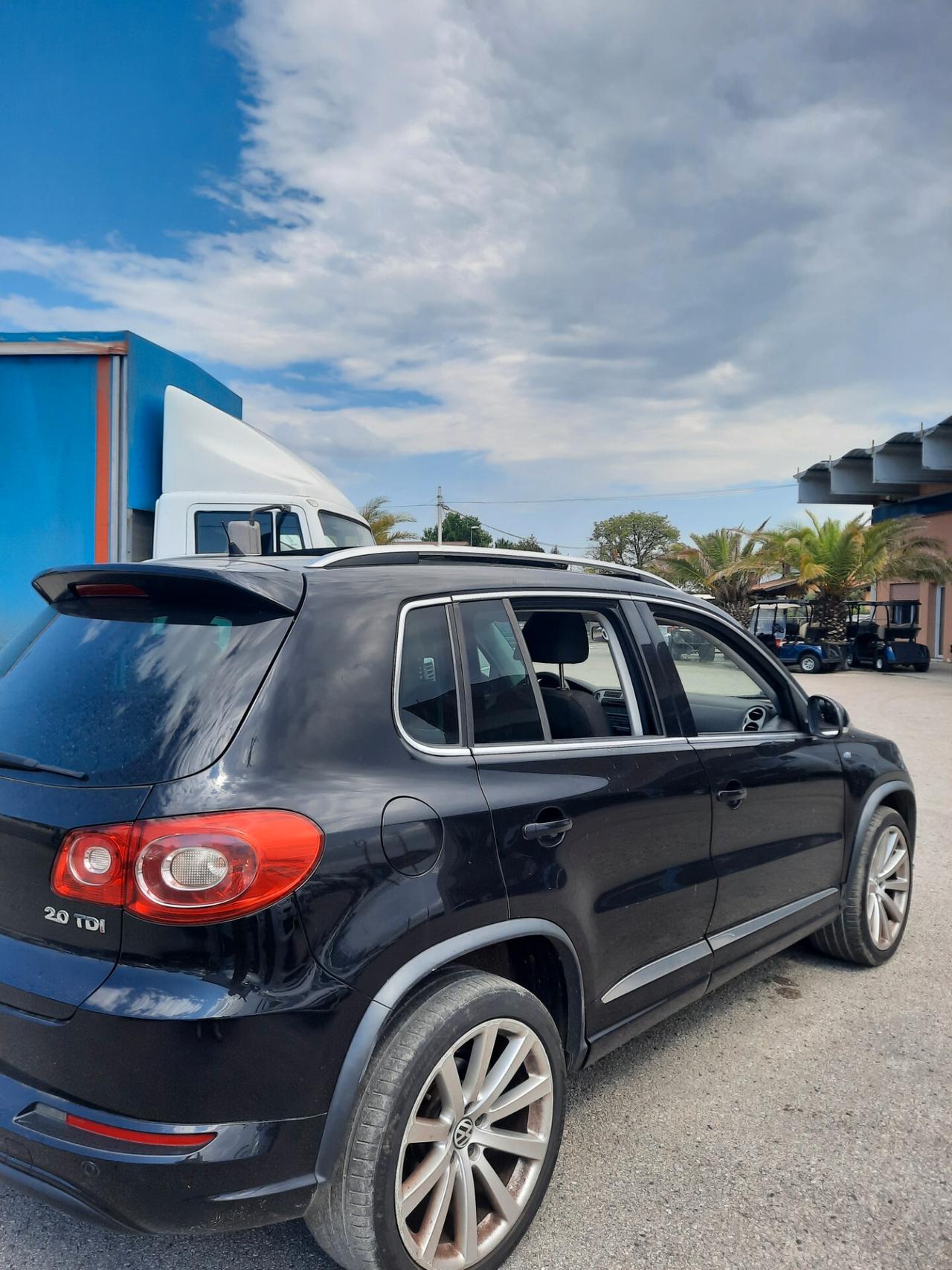 Volkswagen Tiguan 2.0 TDI 170 CV DPF 4MOTION R-Line
