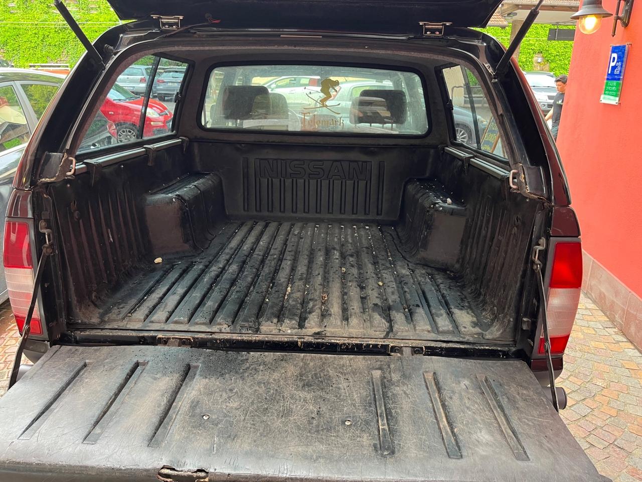 Nissan NAVARA - Pick-up 2.5 TD 4 porte