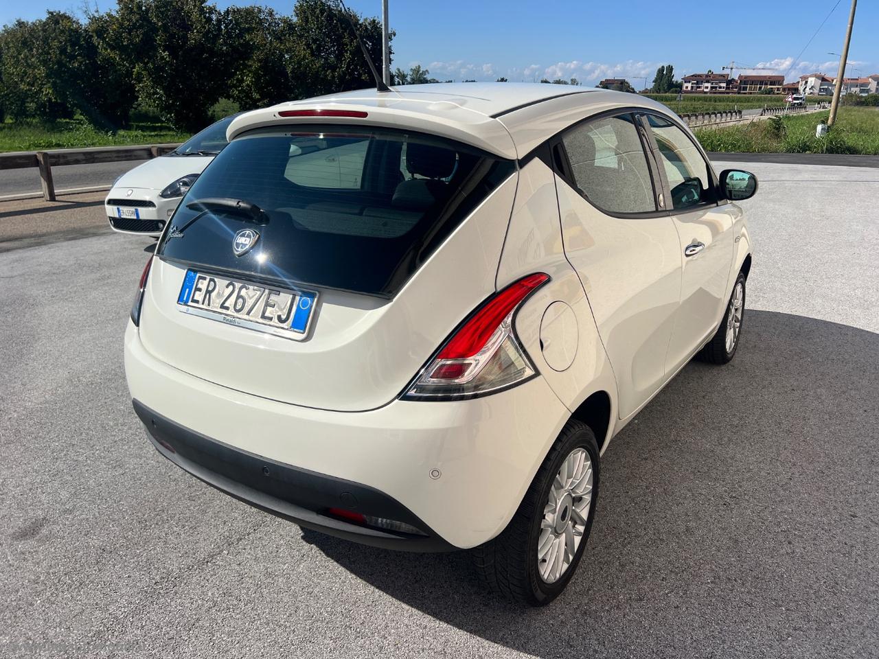 LANCIA Ypsilon 0.9 T.Air 85CV 5p. Met.Ec. Gold ADATTA NEOPATENTATI