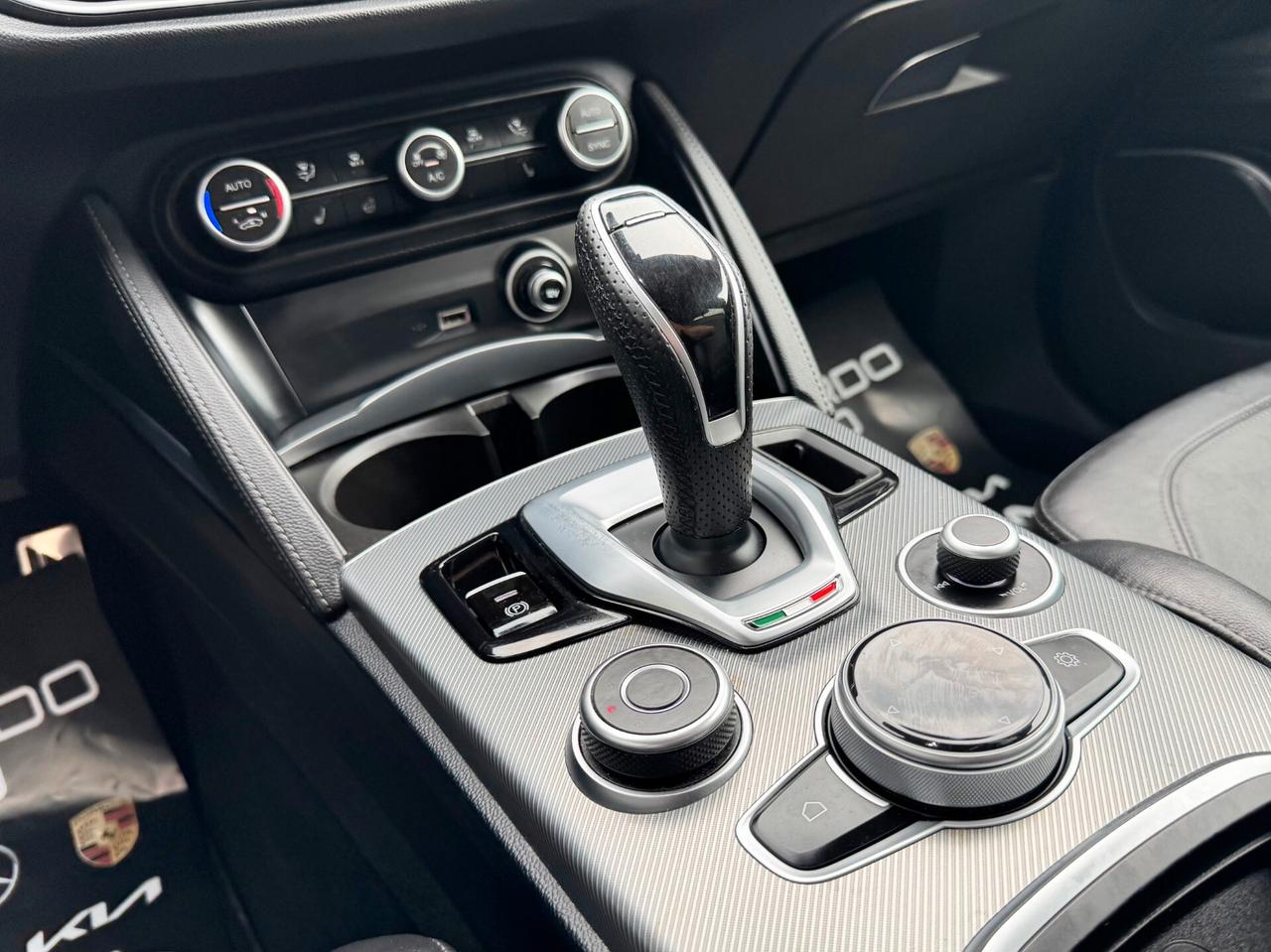 Alfa Romeo Stelvio 2.2 Veloce Q4 210cv | PREZZO REALE