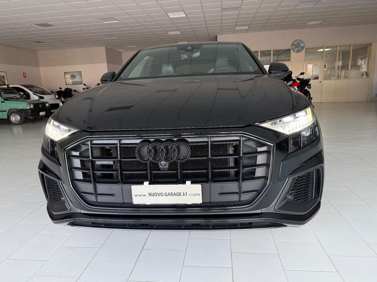 Audi Q8 50 TDI 286 CV quattro Sport