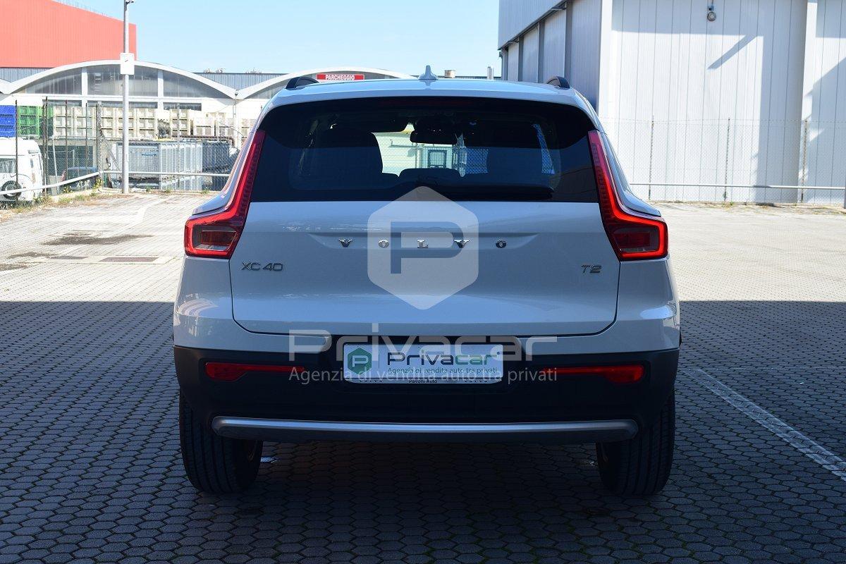 VOLVO XC40 T2 automatico Essential