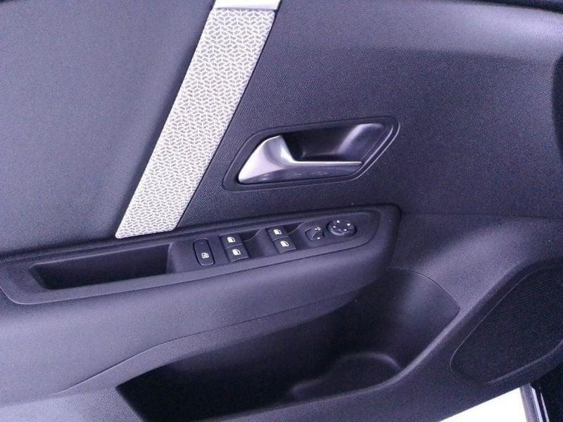 Citroën C4 1.2 puretech Plus s&s 130cv