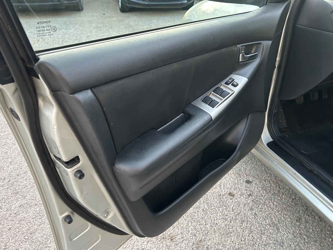 Toyota Corolla 2.0 16V D-4D 5 porte Sol