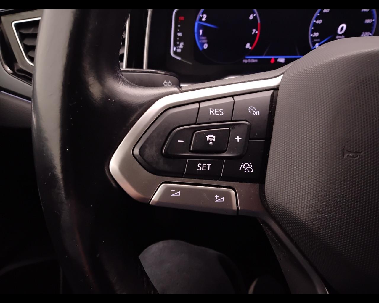 VOLKSWAGEN Taigo - Taigo 1.0 tsi R-Line 110cv