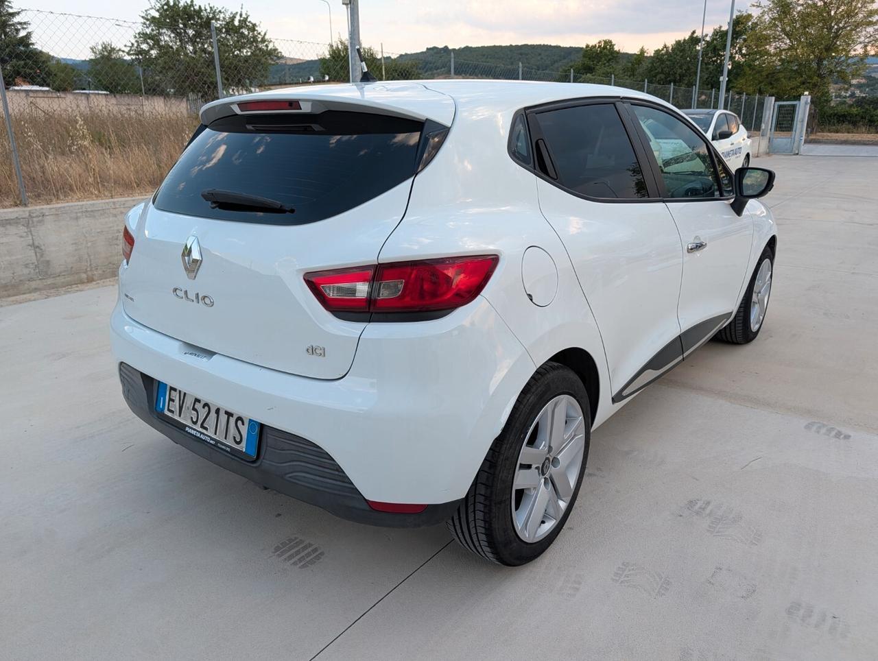 RENAULT CLIO 1.5 Dci 75 Cv '14