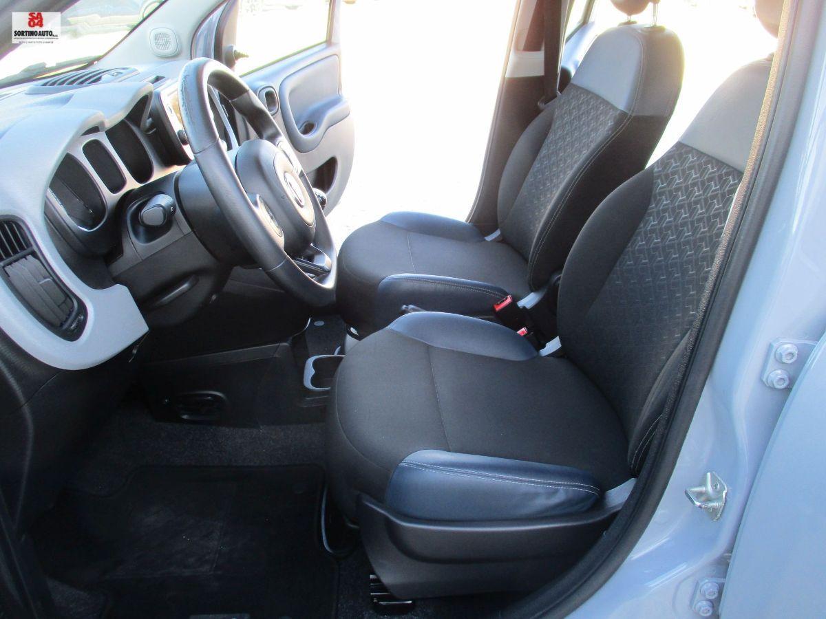 FIAT Panda 1.0 S&S Hybrid City Cross-2021 KM60000