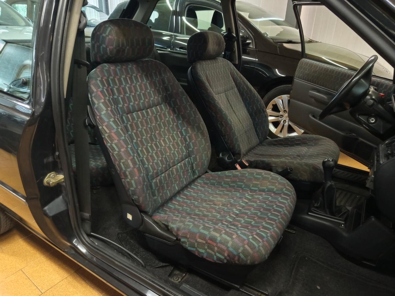 Ford Fiesta 1.1i cat 5 porte Newport, 37 Mila chilometri
