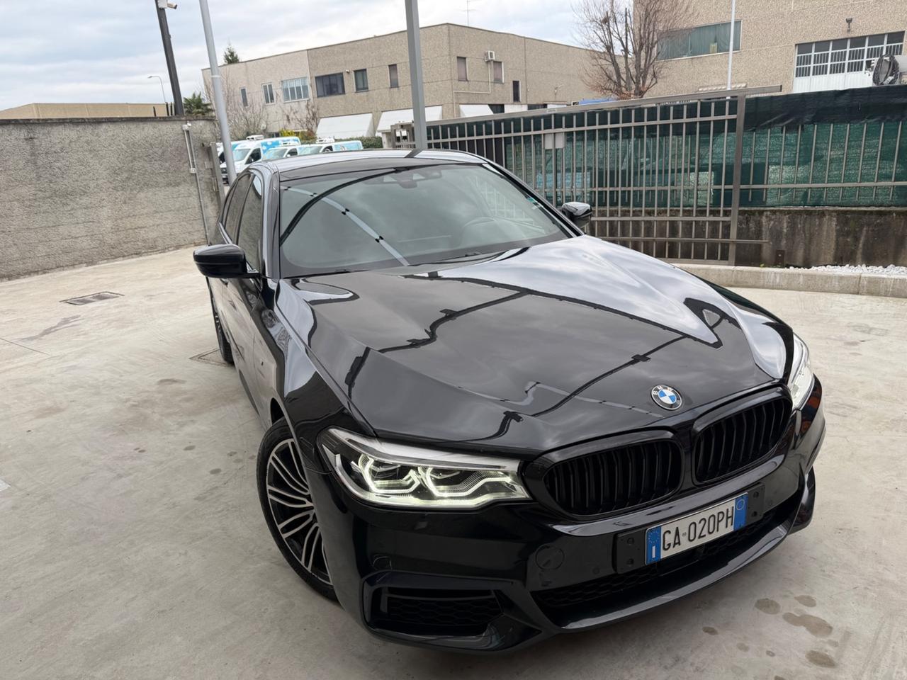 BMW 520d M-SPORT IBRIDO 190CV AUTOMATICO 63.000KM