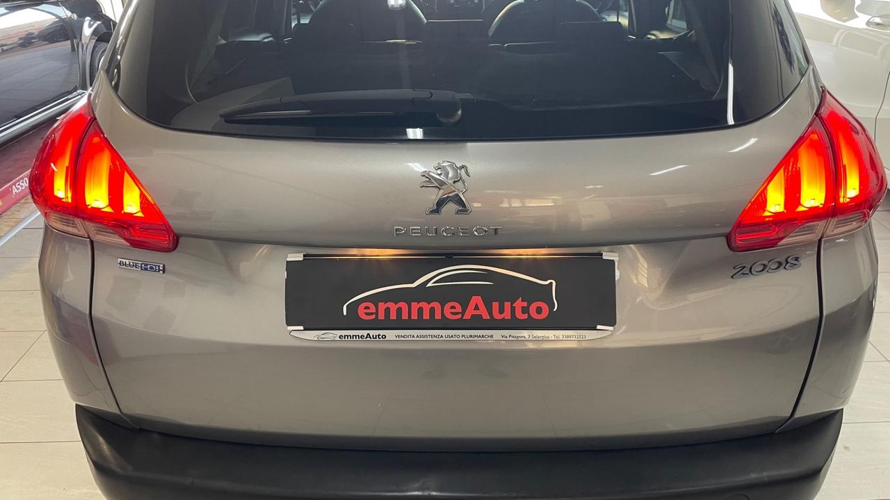 Peugeot 2008 BlueHDi 100 Allure