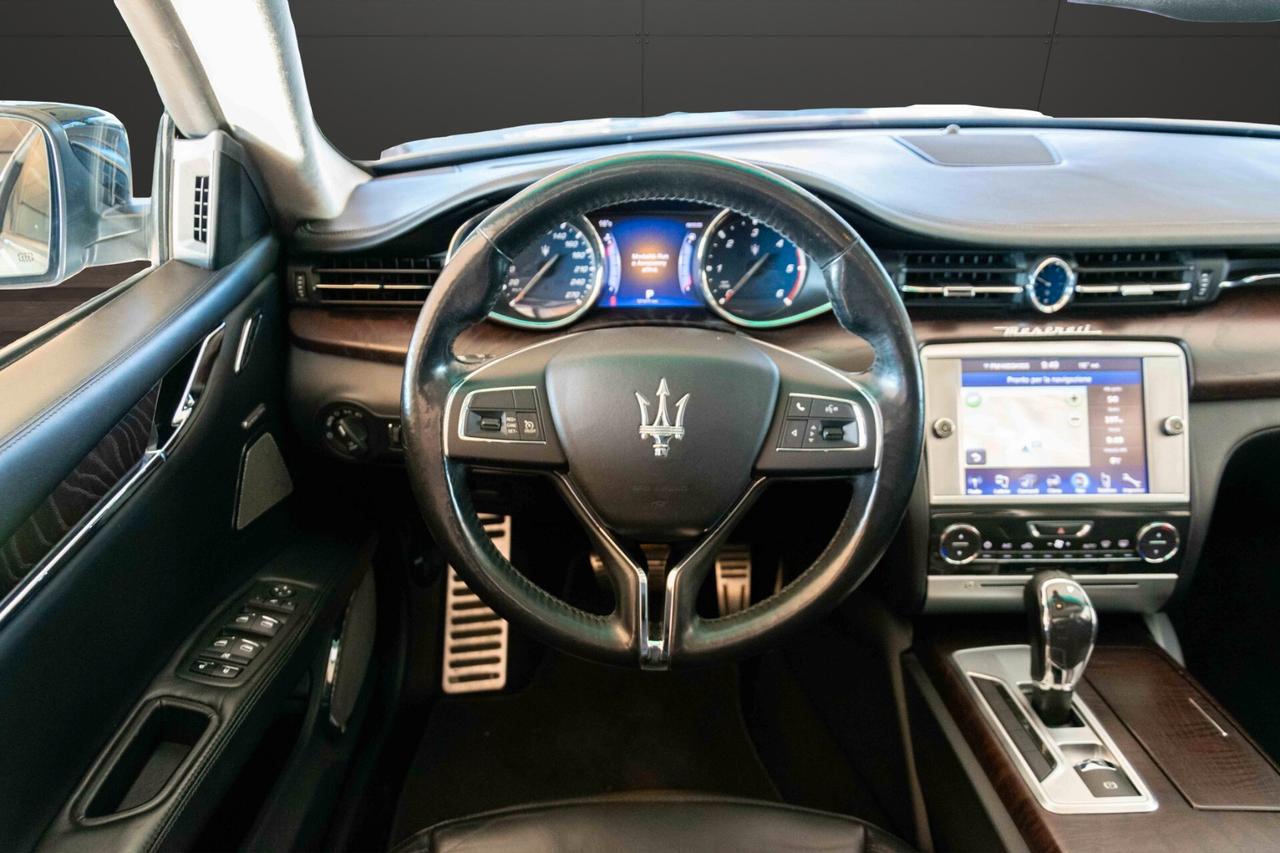 Maserati Quattroporte V6