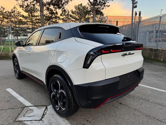 ALFA ROMEO Junior 1.2 145 CV Hybrid eDCT6 Speciale KM.0