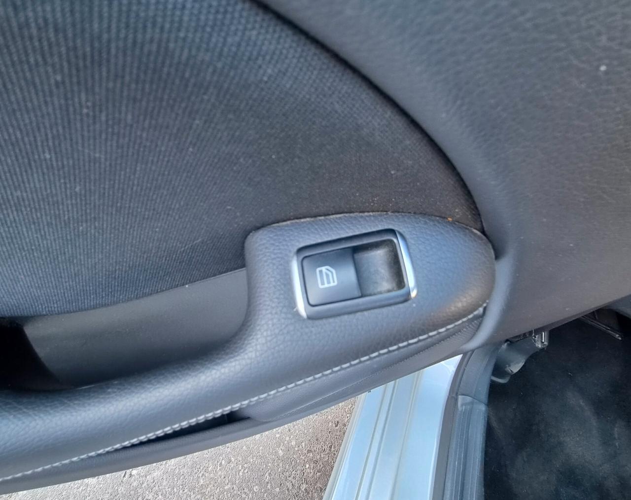 Mercedes-benz B 180 d Premium