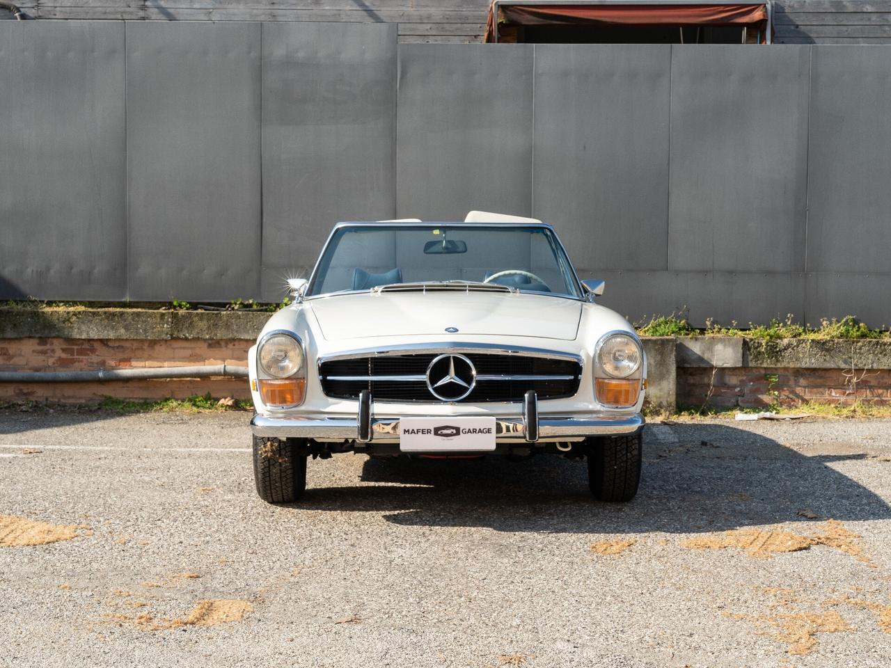 Mercedes-Benz SL 280 PAGODINO