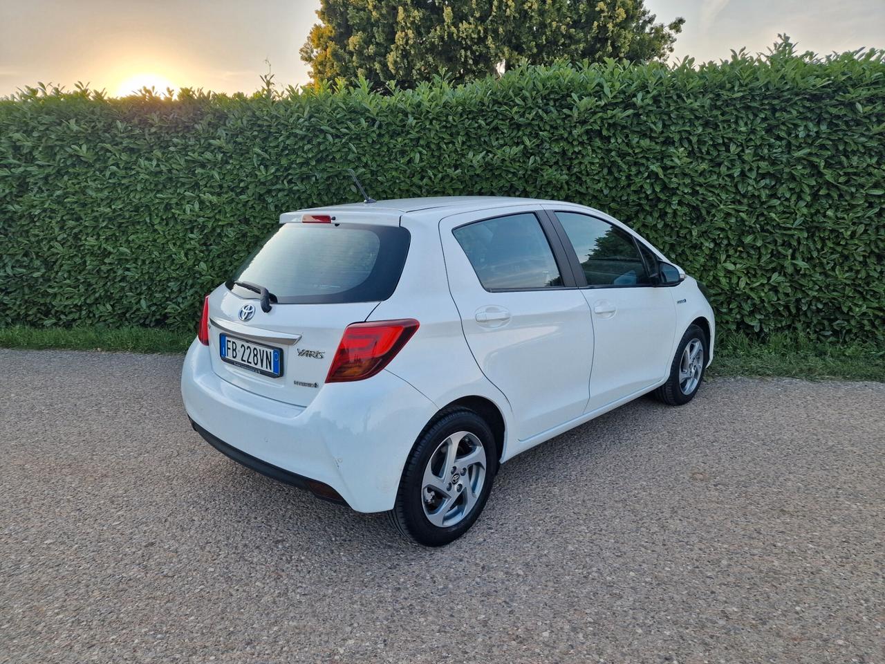 Toyota Yaris 1.5 Hybrid 5p