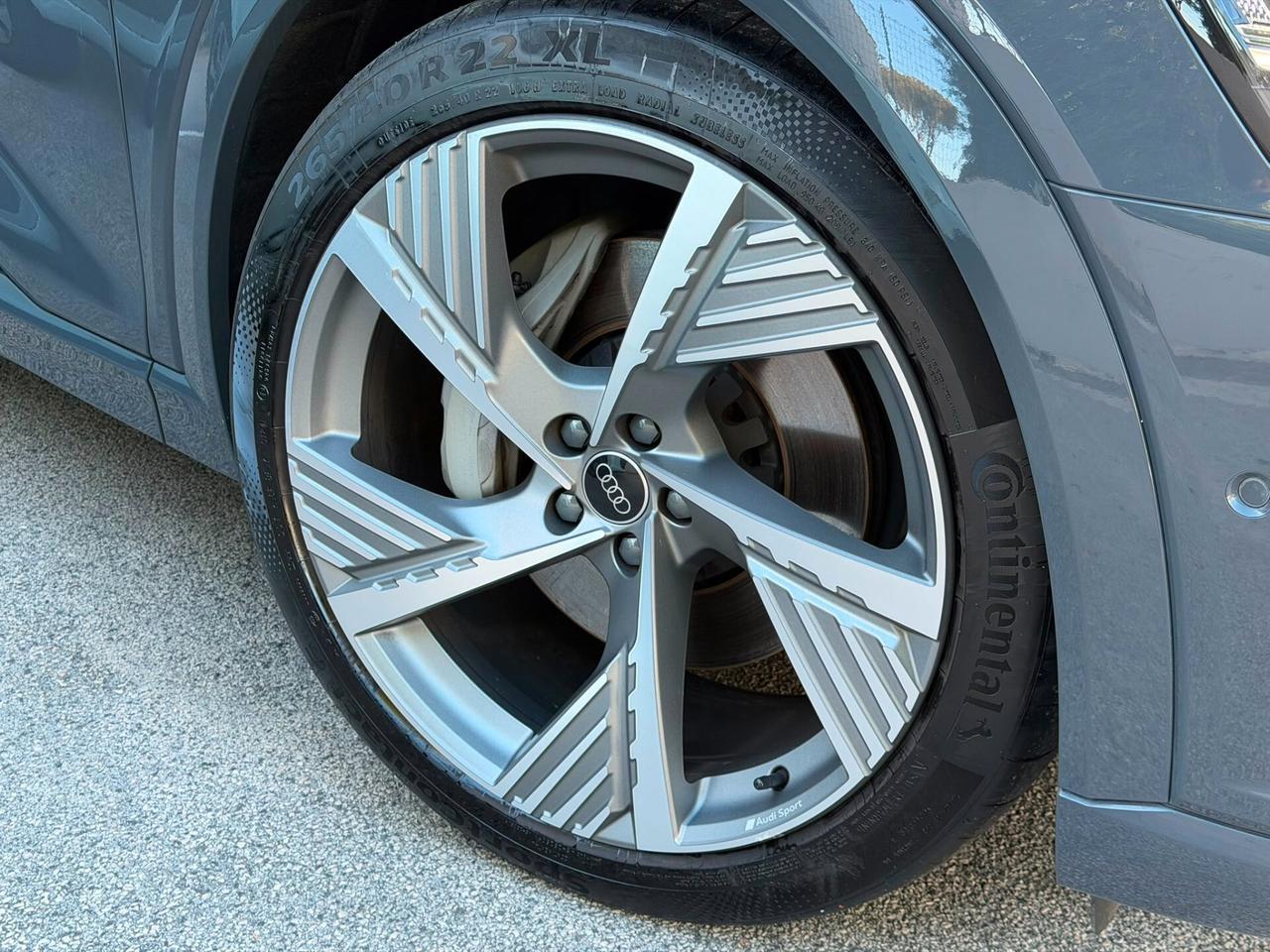 Audi Q8 e-tron SPB 55 quattro S line edition