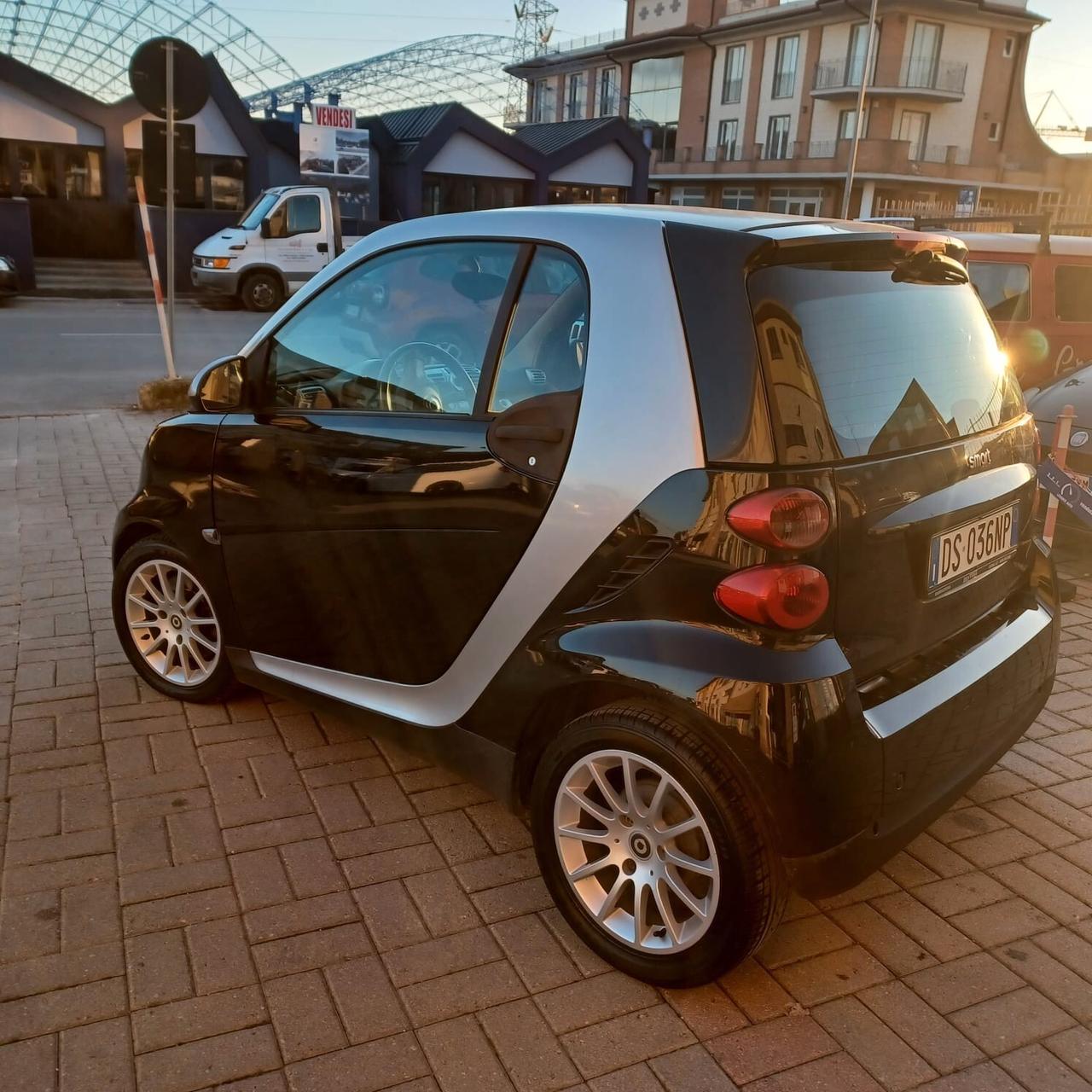 SMART FOR TWO 1.0 NEOPATENTATI AUTOM CAMBIO RIFATTO