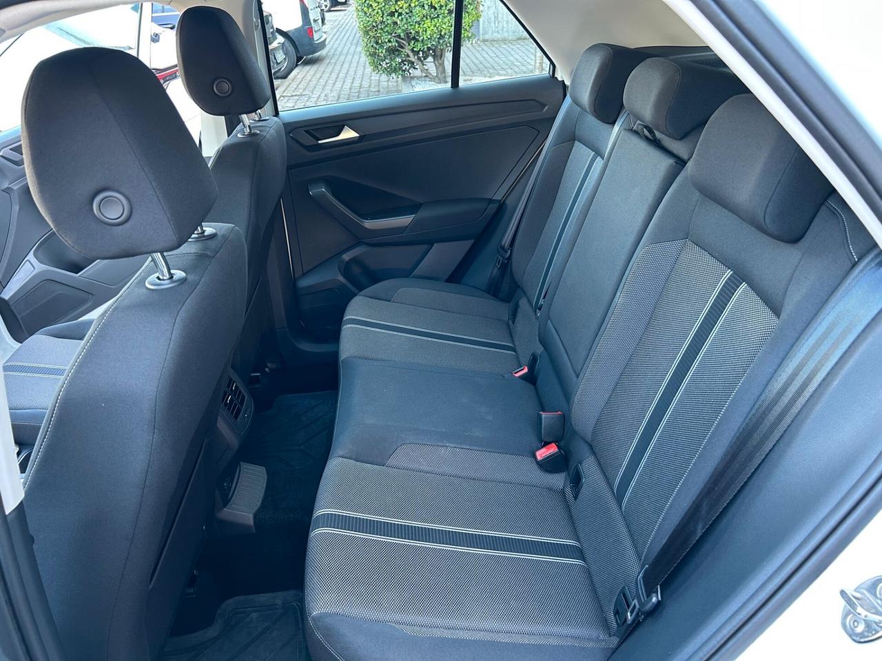 Volkswagen T-Roc 1.6 tdi Business NEOPATENTATI