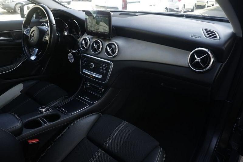 Mercedes-Benz GLA GLA 200 d Sport auto Unicoproprietario
