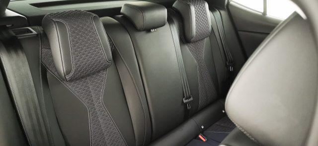 DS AUTOMOBILES DS 4 E-Tense 225 Cross Trocadero