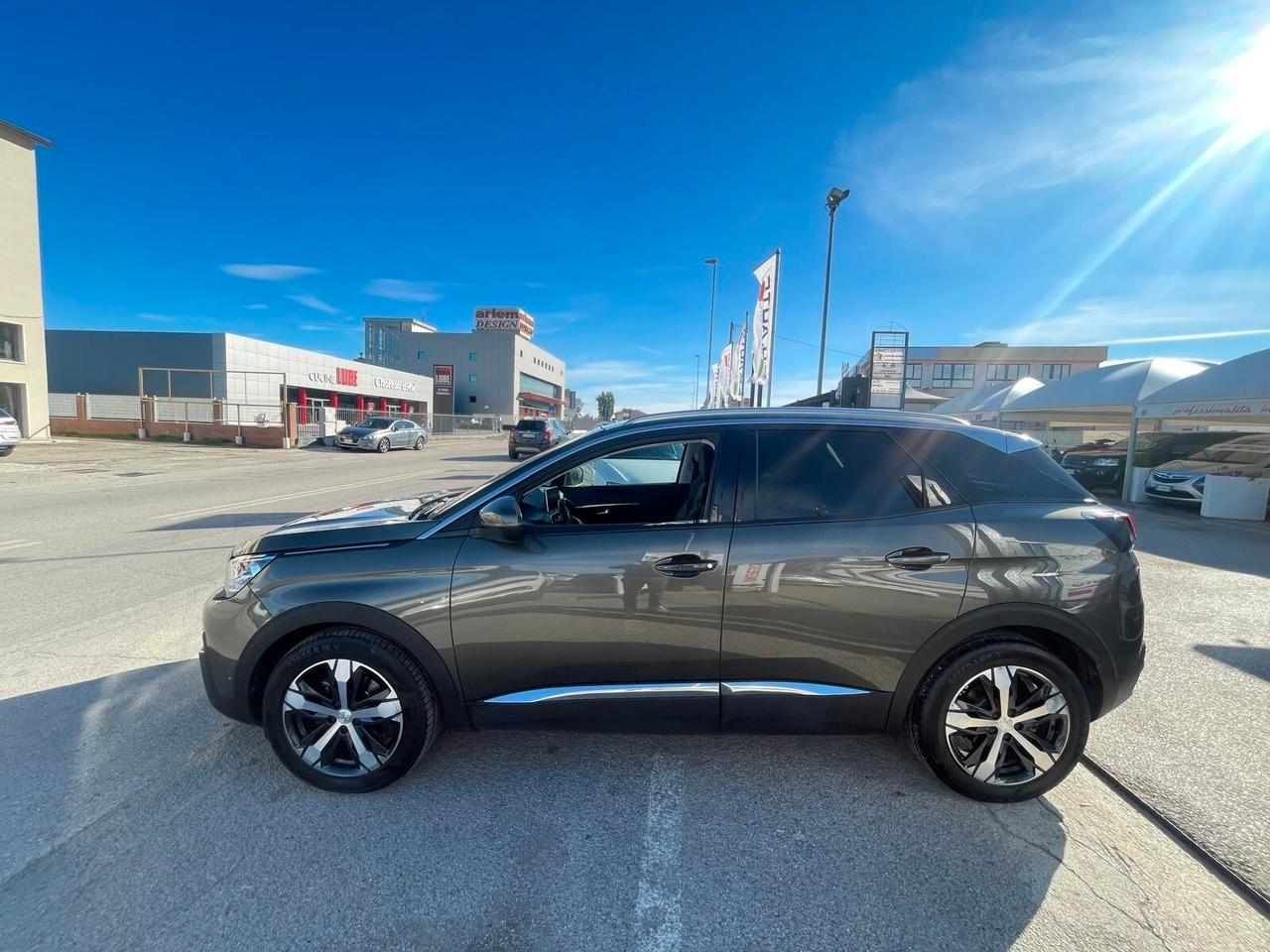 Peugeot 3008 BlueHDi 130 S&S EAT8 Allure