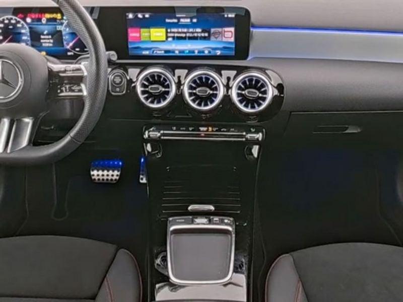 Mercedes-Benz Classe A A 200 Premium AMG LED NAVI