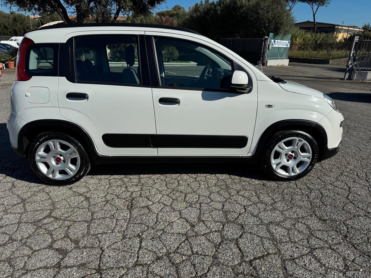 Fiat Panda 1.0 FireFly S&S Hybrid Red