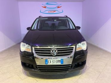 VOLKSWAGEN Touran 2.0 Highline Ecofuel