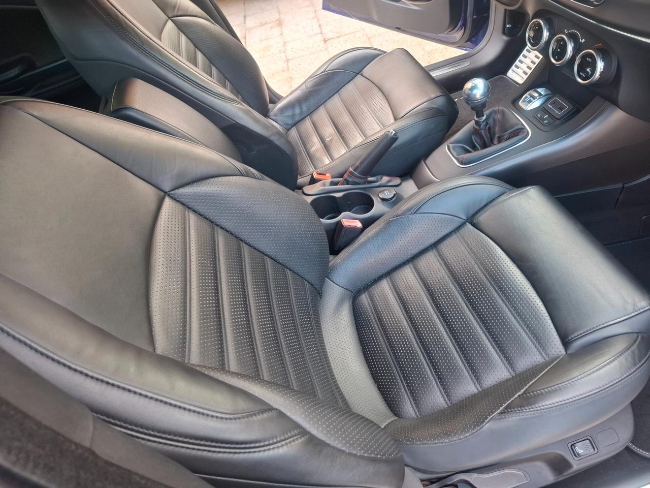 Alfa Romeo Giulietta - 1.6 JTD Esclusive