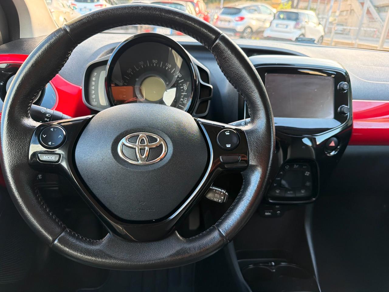 Toyota Aygo 1.0 VVT-i 69 CV 5 porte x-cool