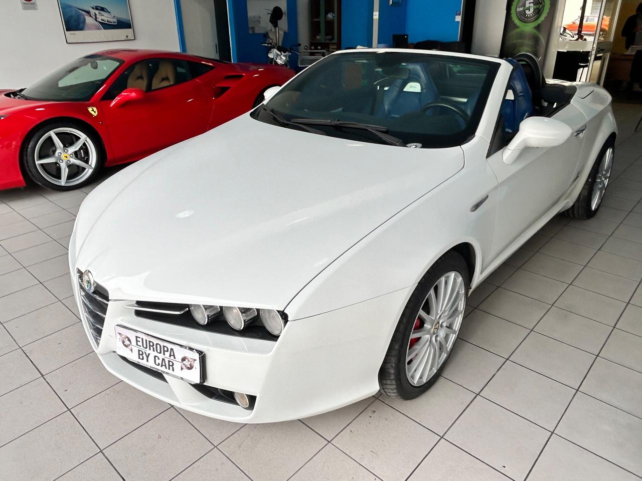 Alfa Romeo Spider 2.4 JTDm 200CV Q-Tronic