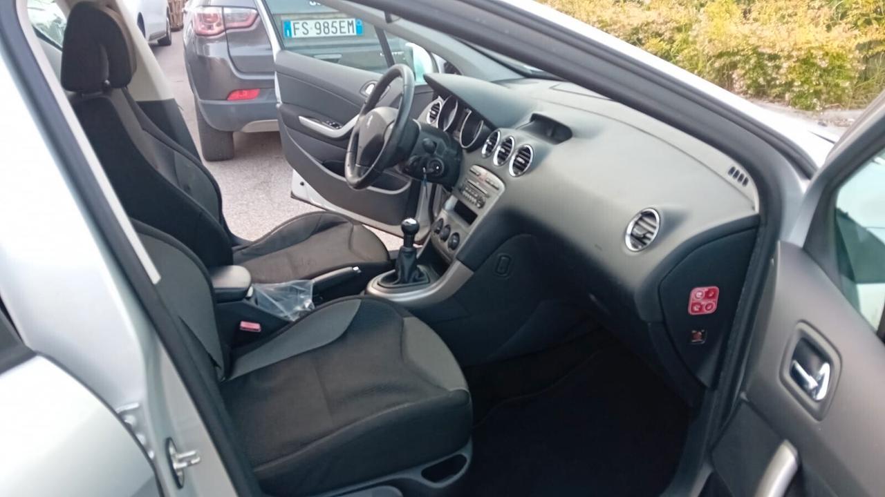 Peugeot 308 1.6 VTi 120CV 5p. Premium