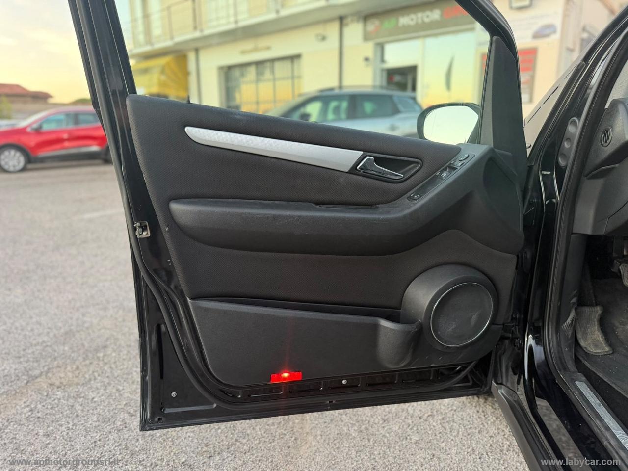 MERCEDES-BENZ A 150 Avantgarde BLACK MATT