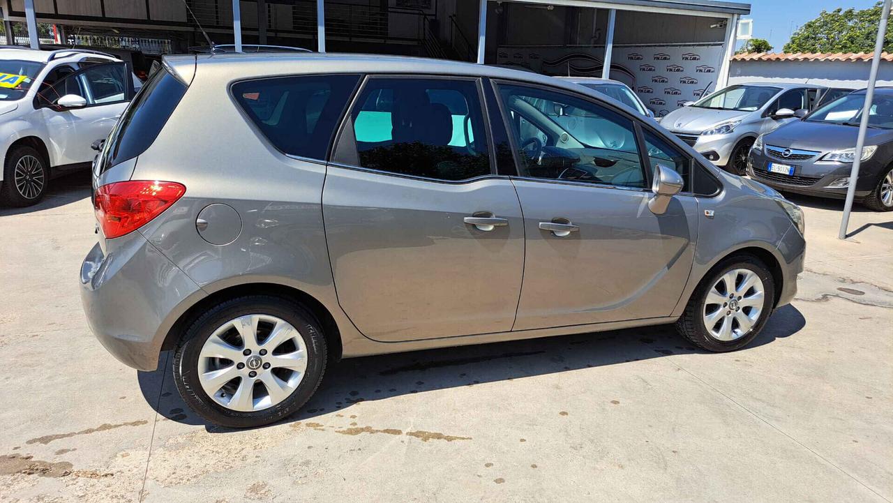 Opel Meriva 1.3 CDTI 95CV ecoFLEX Cosmo