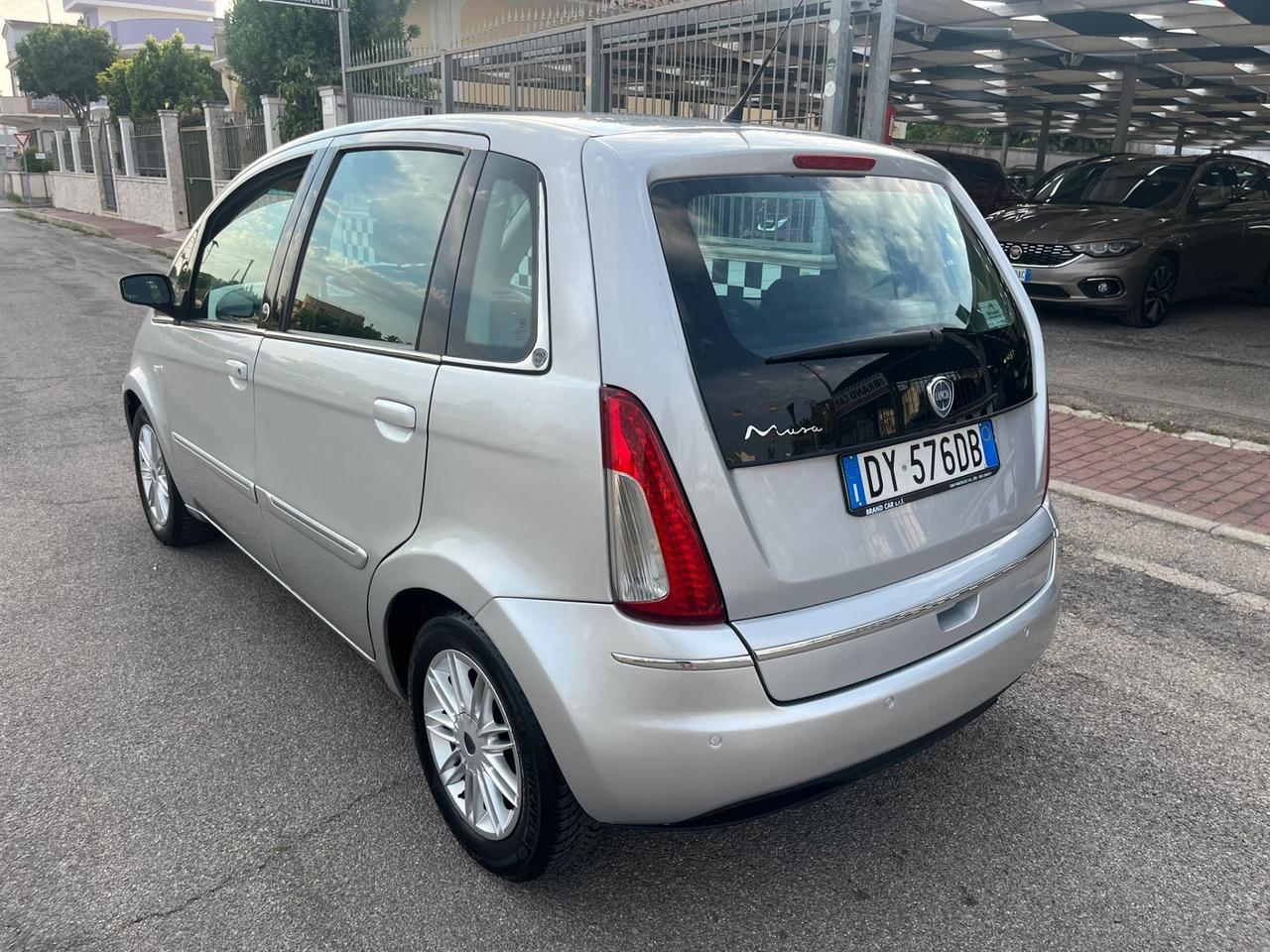 Lancia MUSA 1.4 Argento Ecochic GPL Unipro 2009