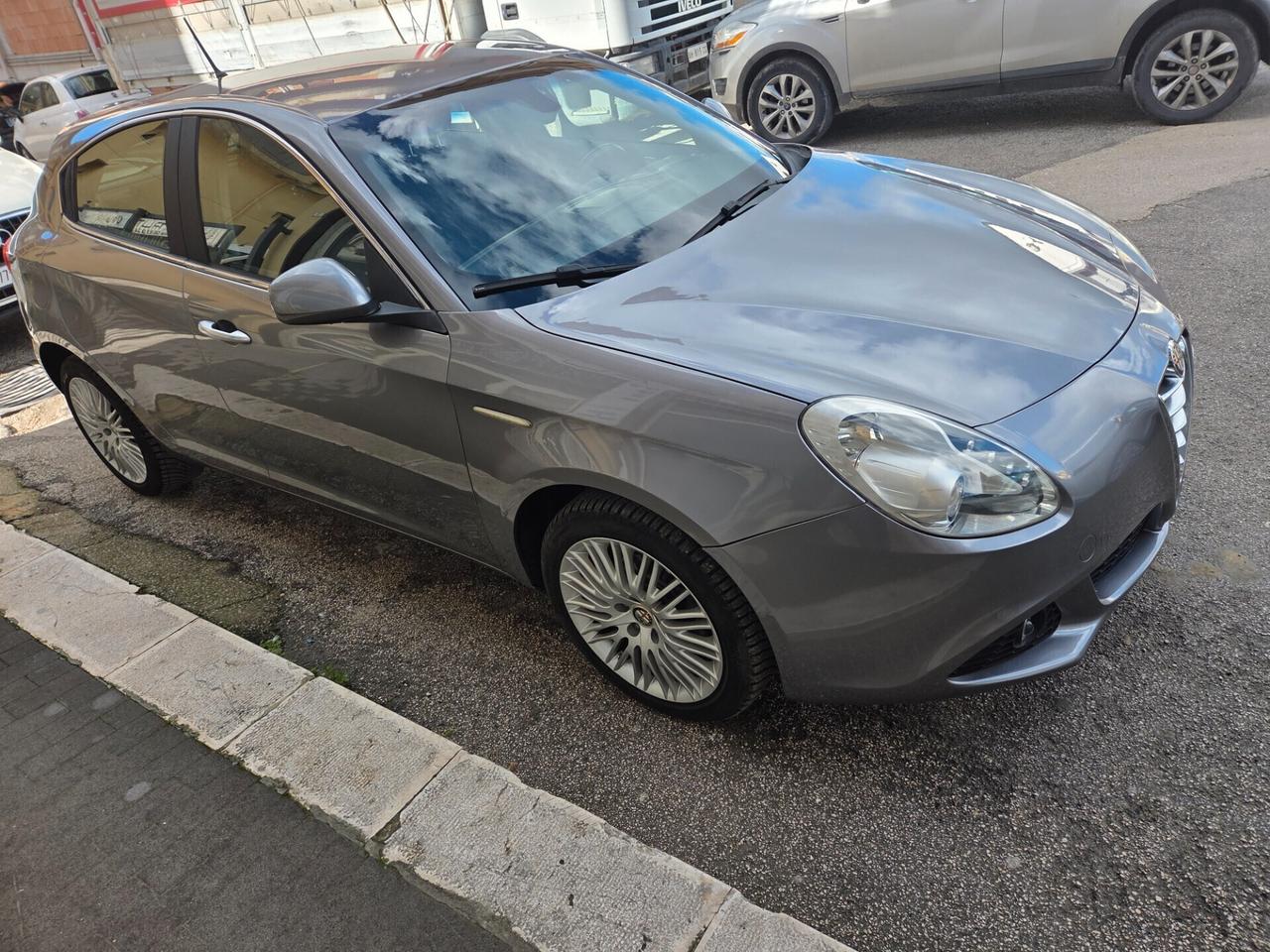 ALFA ROMEO GIULIETTA ANNO 2012 1.6 JTDM KM CERTIFICATI