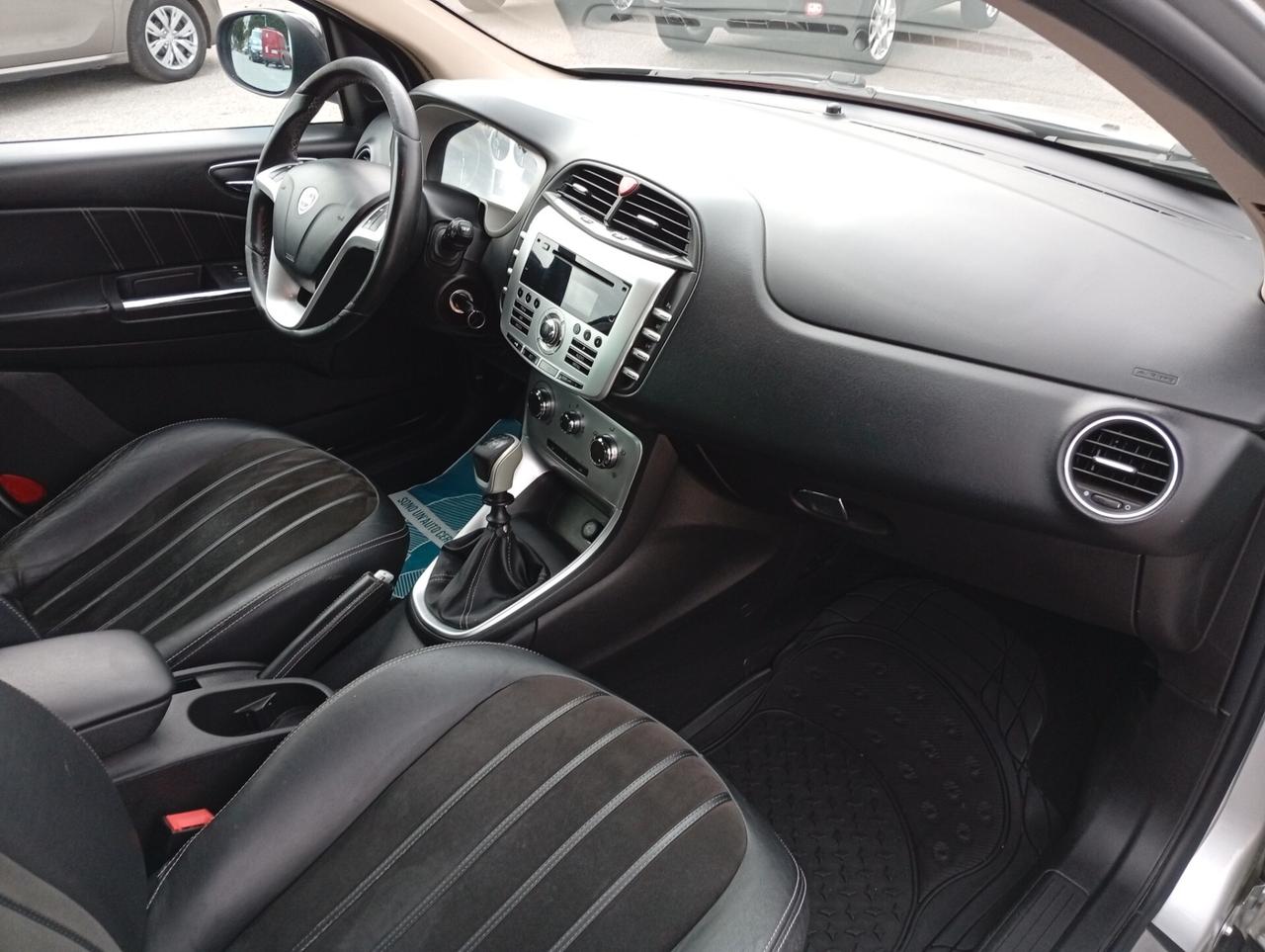 Lancia Delta 1.6 MJT DPF Platino