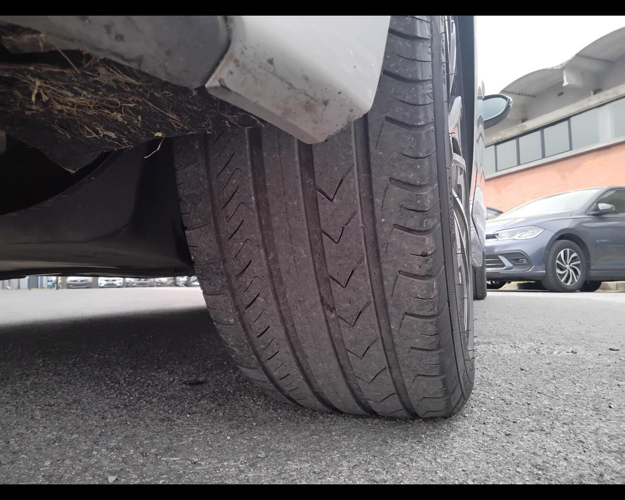 VOLKSWAGEN Golf VIII 2020 - Golf 1.0 tsi evo Life 110cv