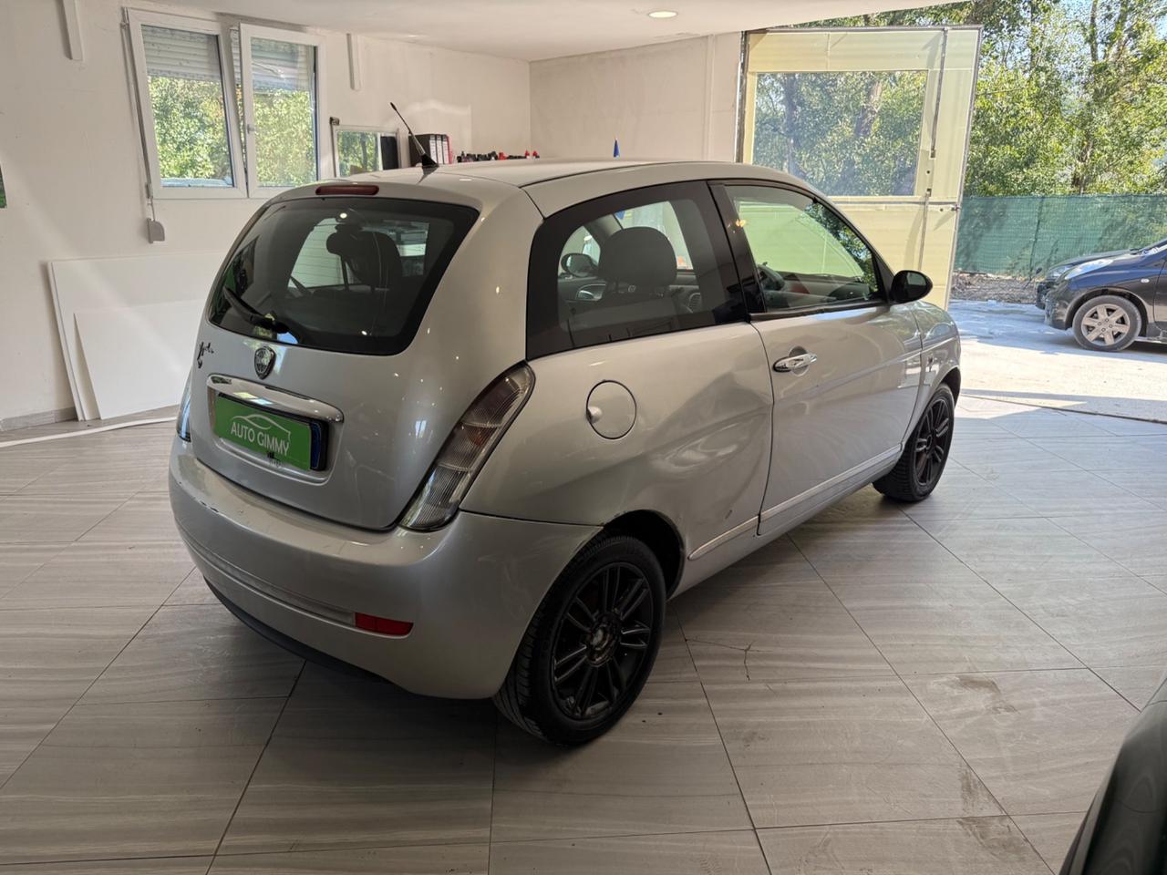 Lancia Ypsilon 1.4 GPL BENZINA NEOPATENTATI
