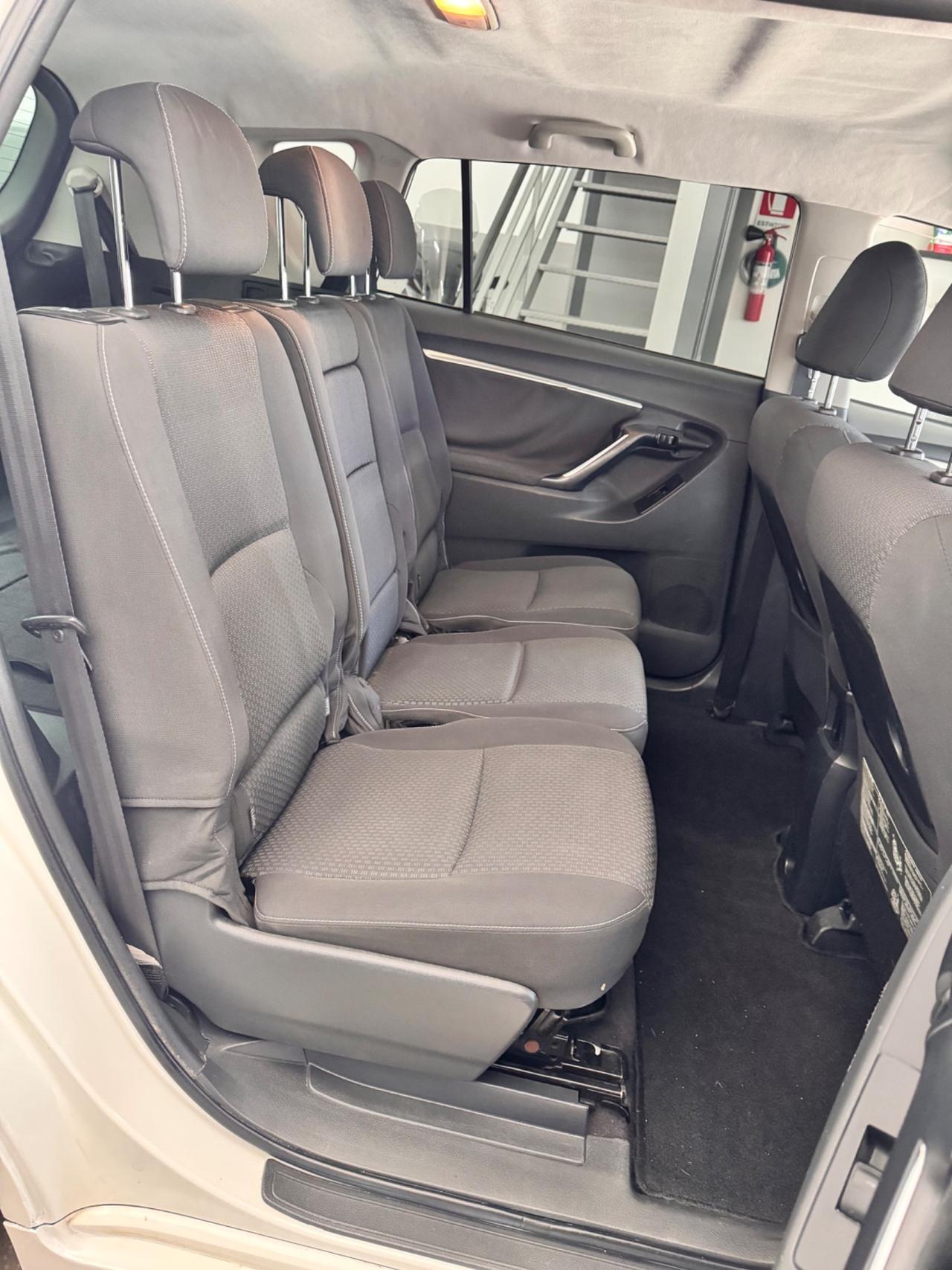 Toyota Verso 2.0 D 124 Cv Active 7 Posti - 11/2013