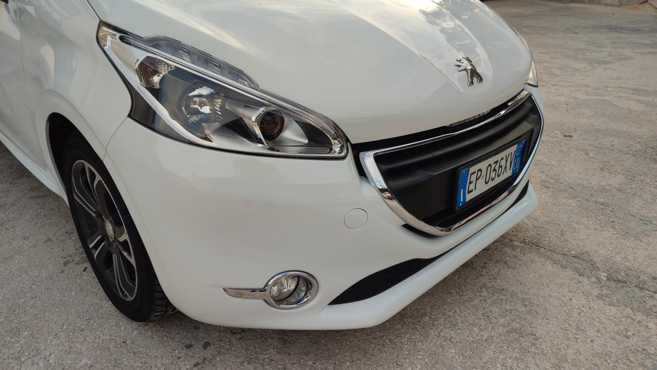 Peugeot 208 1.4 HDI TETTO PANORAMICO