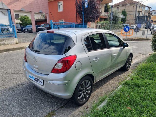 OPEL Corsa 1.2 5 porte Cosmo