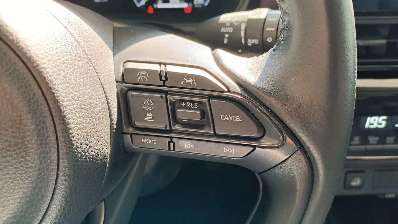 Yaris Cross 1.5 Hybrid 130 CV 5p. E-CVT AWD-i Lounge