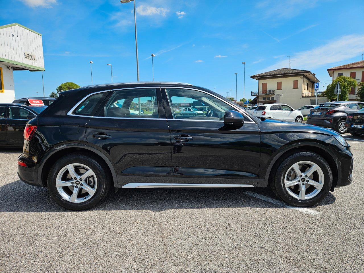 Audi Q5 35 2.0 tdi mhev 12V Business Advanced s-tronic