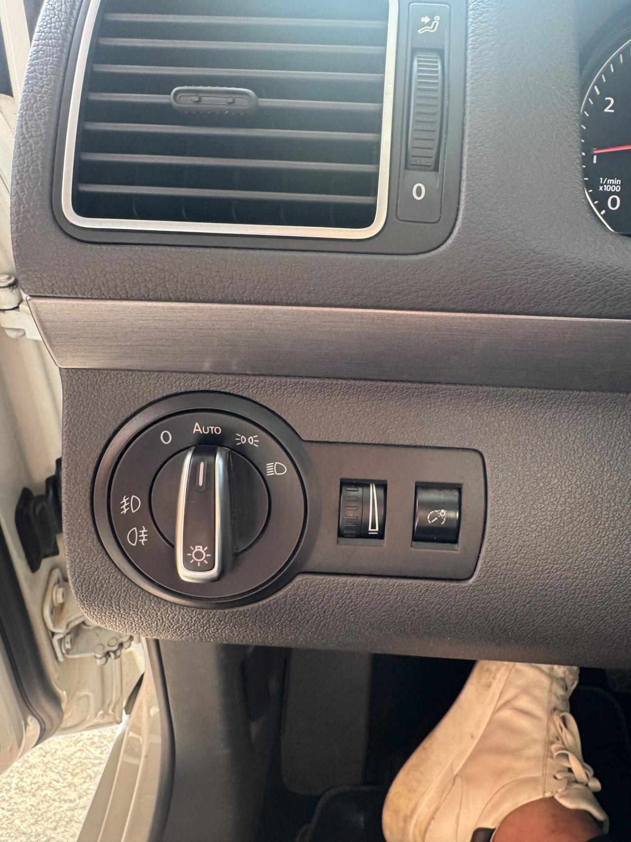 Volkswagen Touran Business 1.4 Highline EcoFuel