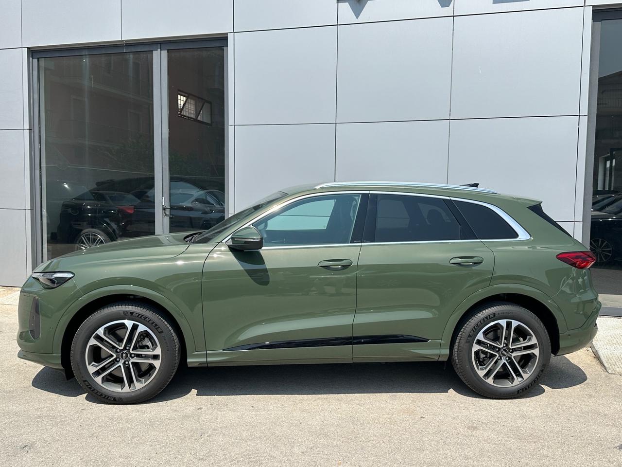 Audi Q5 2.0 tdi mhev+ possibilità noleggio no scoring